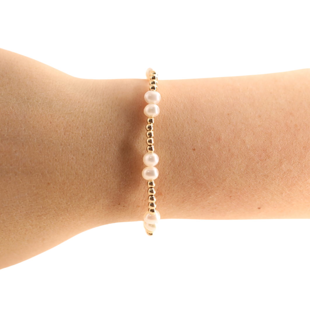 Coastal Pearl Bracelet in Gold