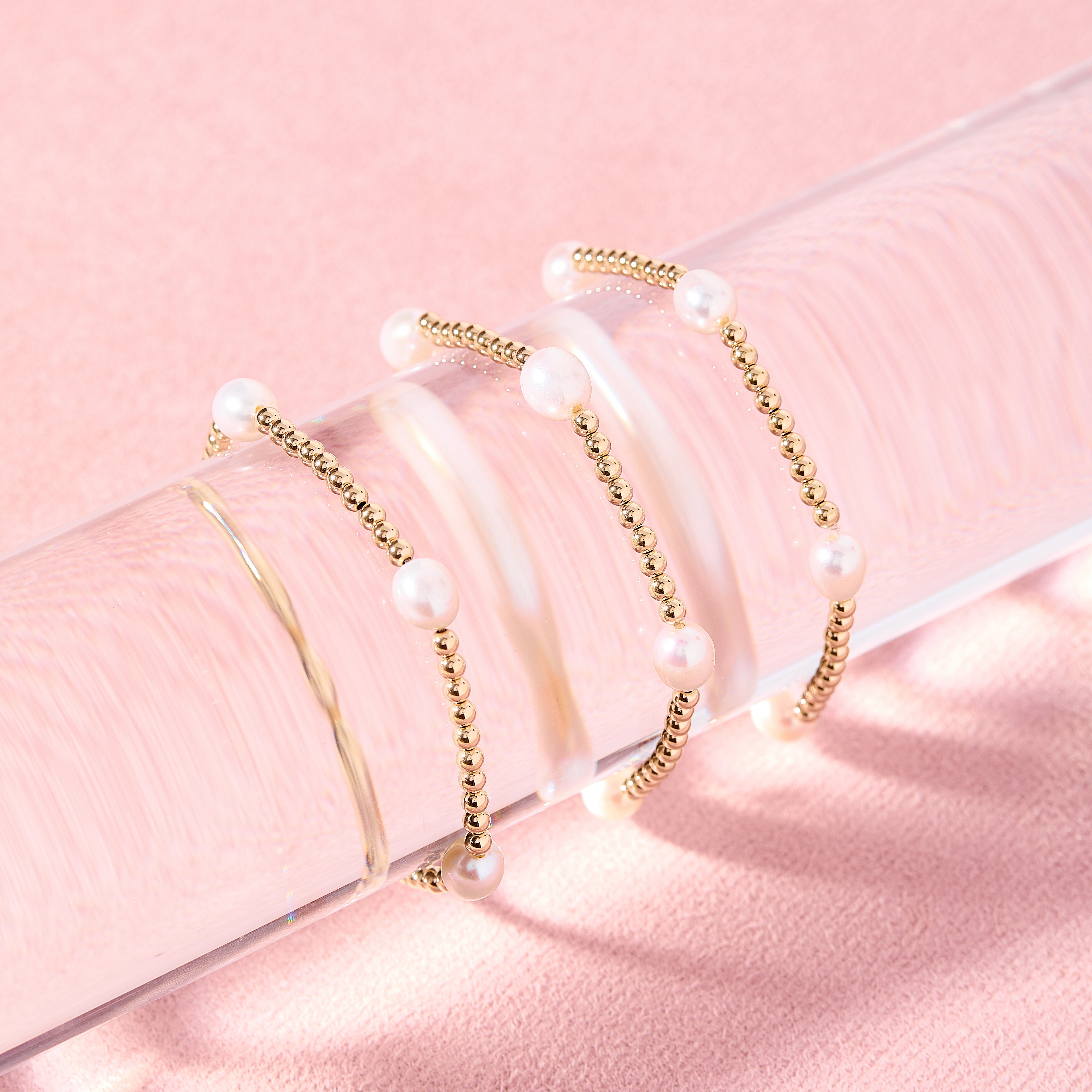 Pearl Poppi Bracelet in Gold