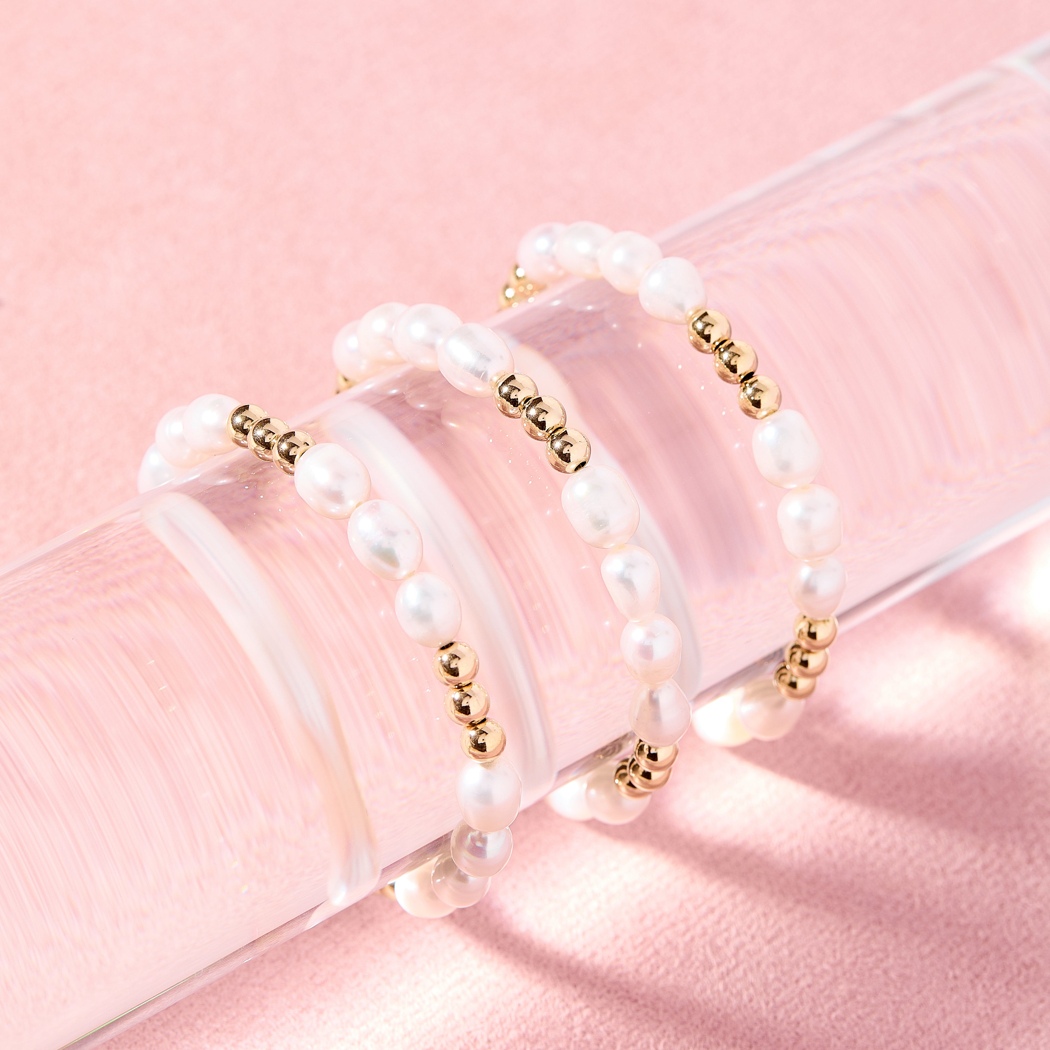 Willow Pearl Bracelet in Gold