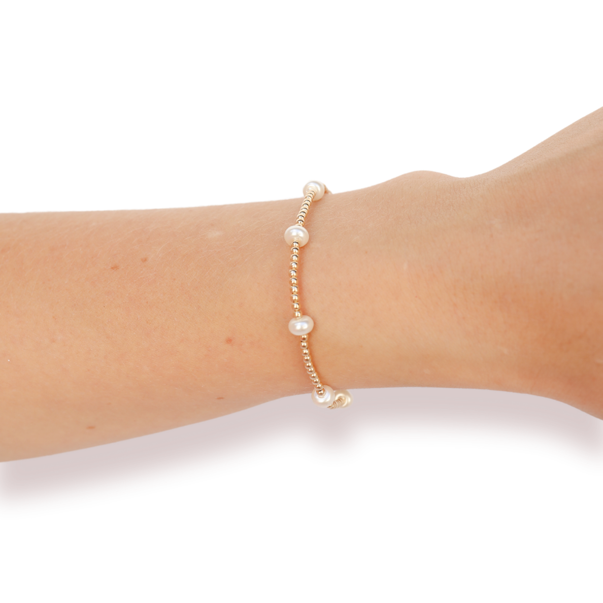 Dainty Kate Pearl Bracelet in Gold