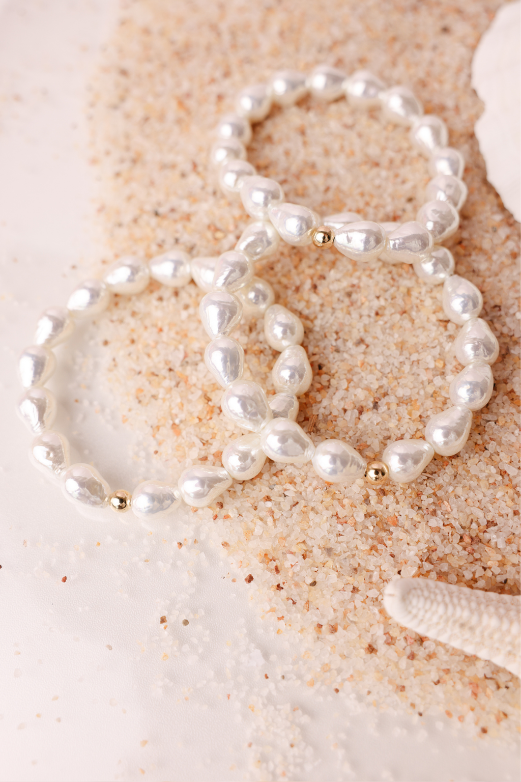 Bella Pearl Bracelet in Gold