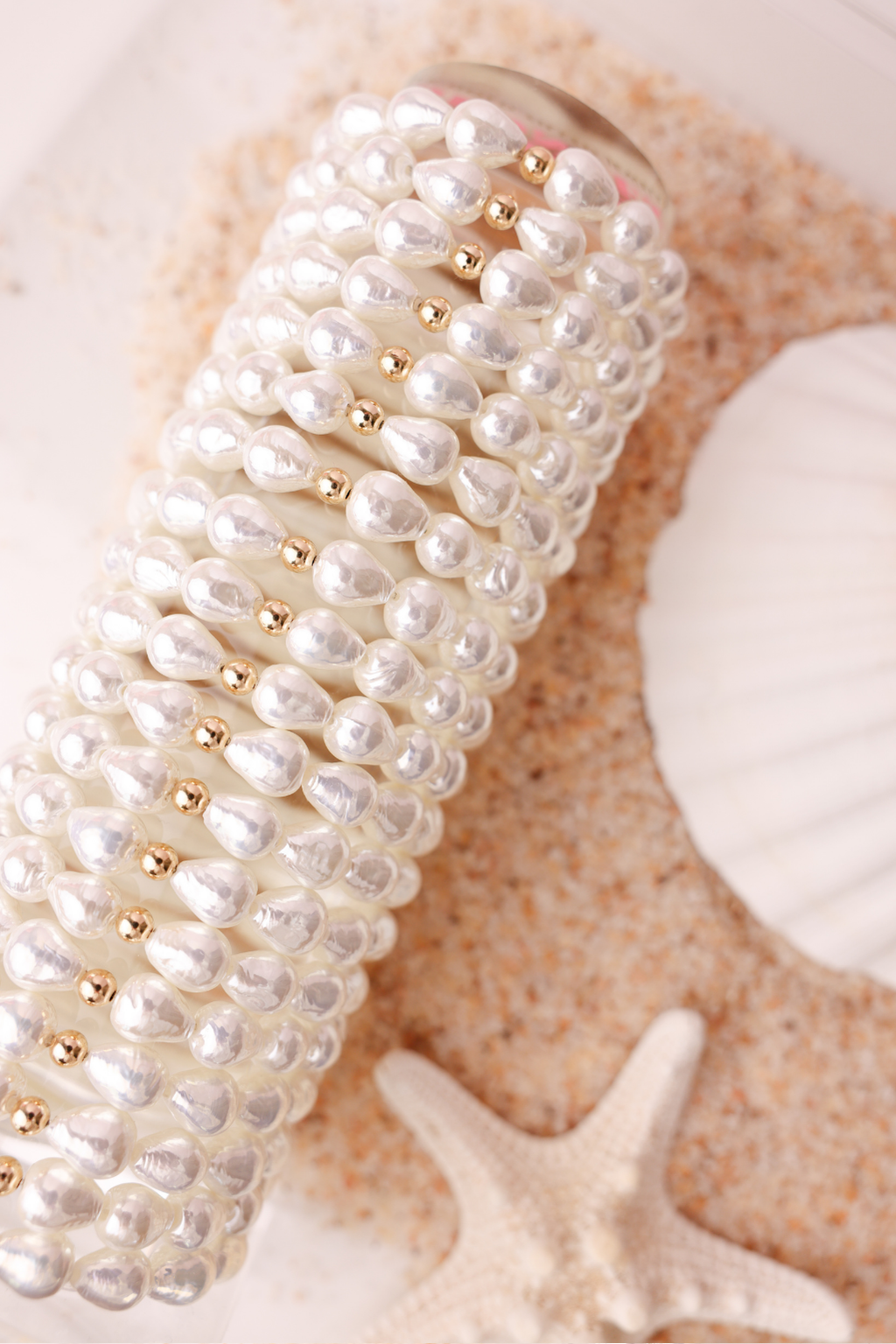 Bella Pearl Bracelet in Gold