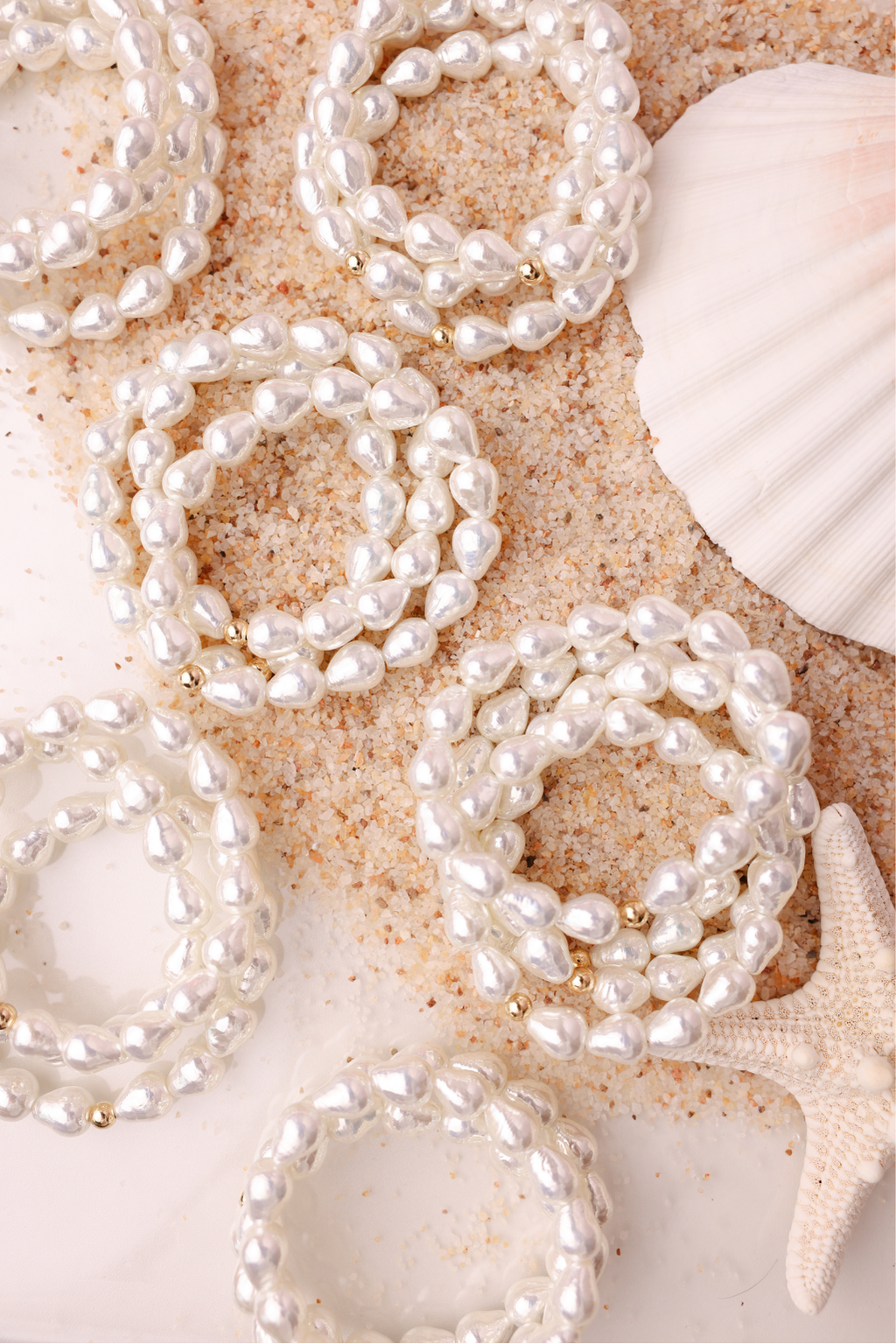 Bella Pearl Bracelet in Gold