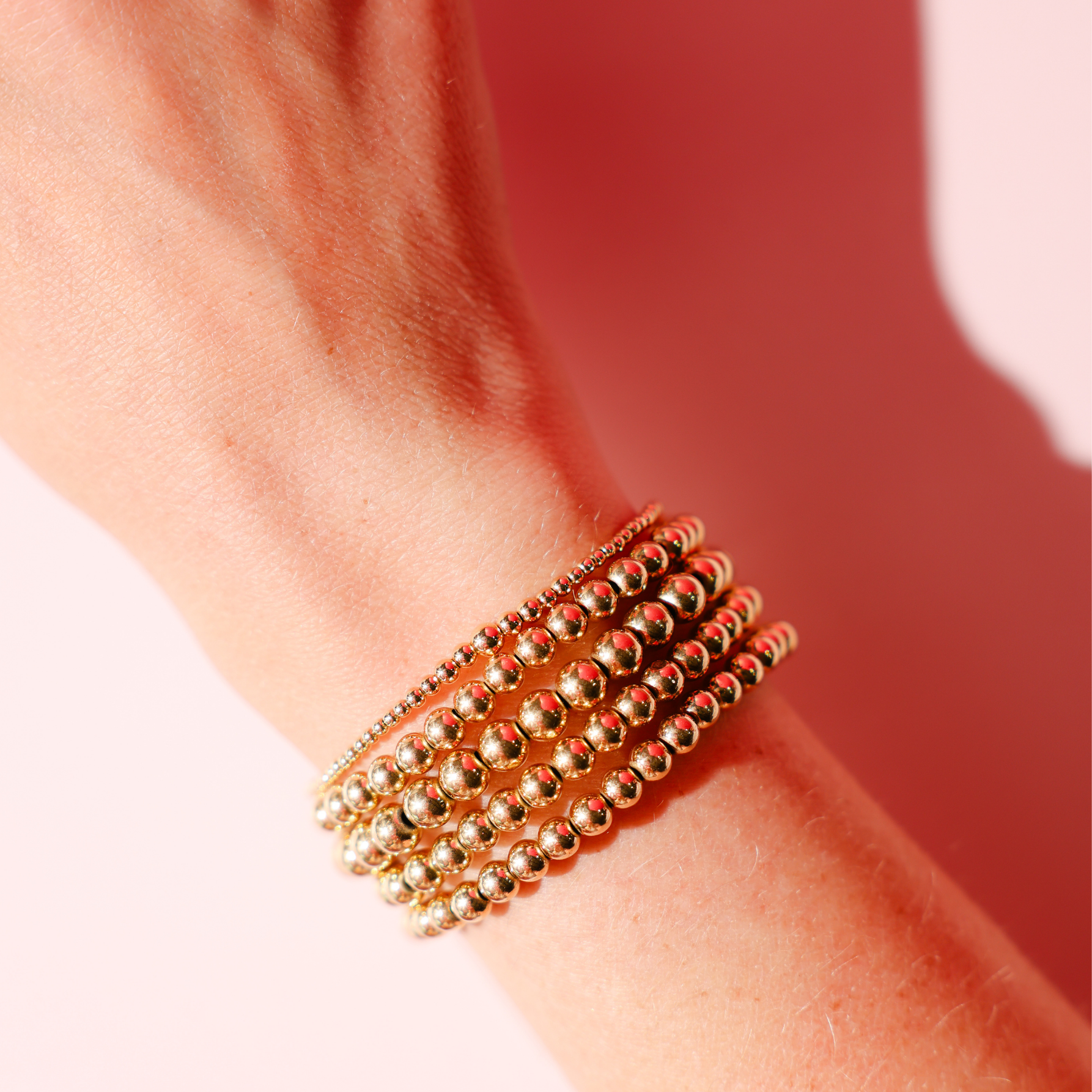 Dainty Hilo Bracelet in Gold