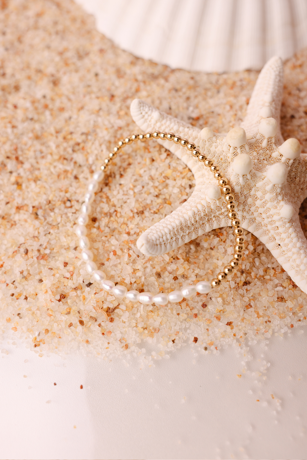 Hannah Pearl Bracelet in Gold