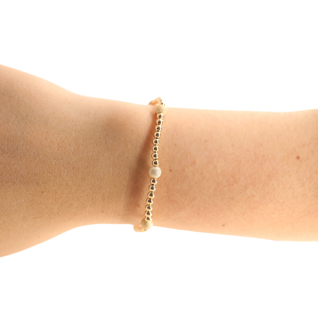 Madi Pearl Beaded Bracelet in Gold