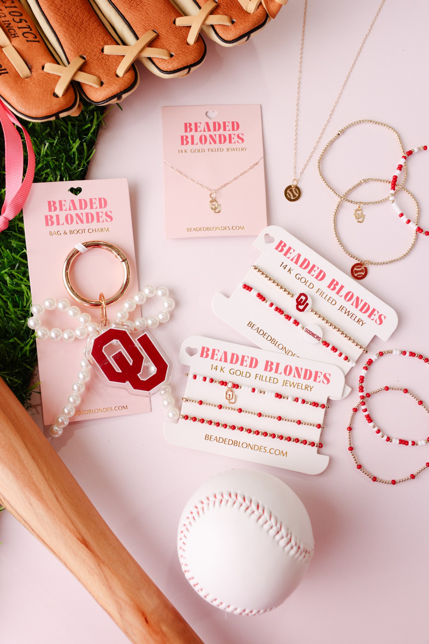 Oklahoma (OU) Logo Flip Bracelet on Gold