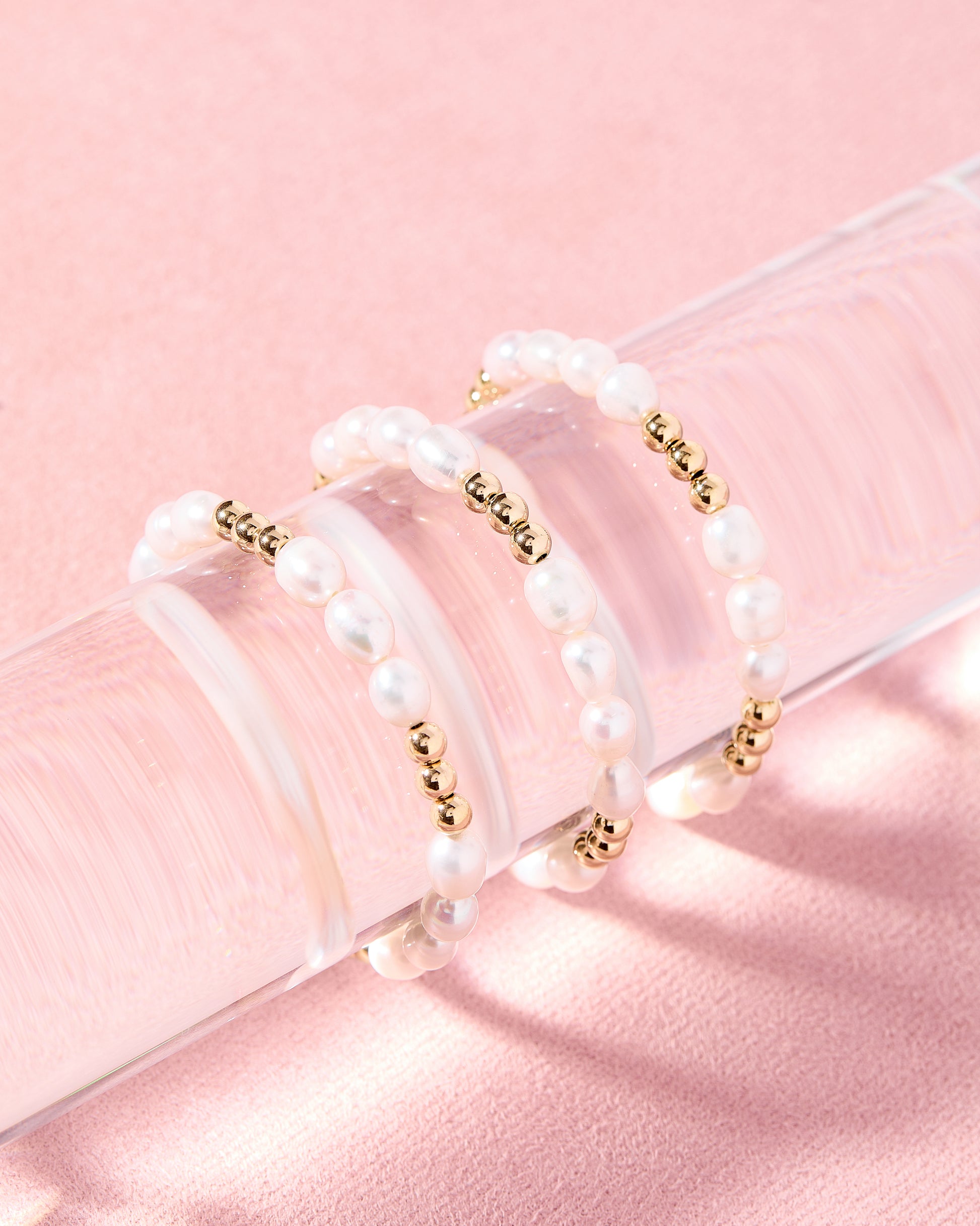 Willow Pearl Bracelet in Gold