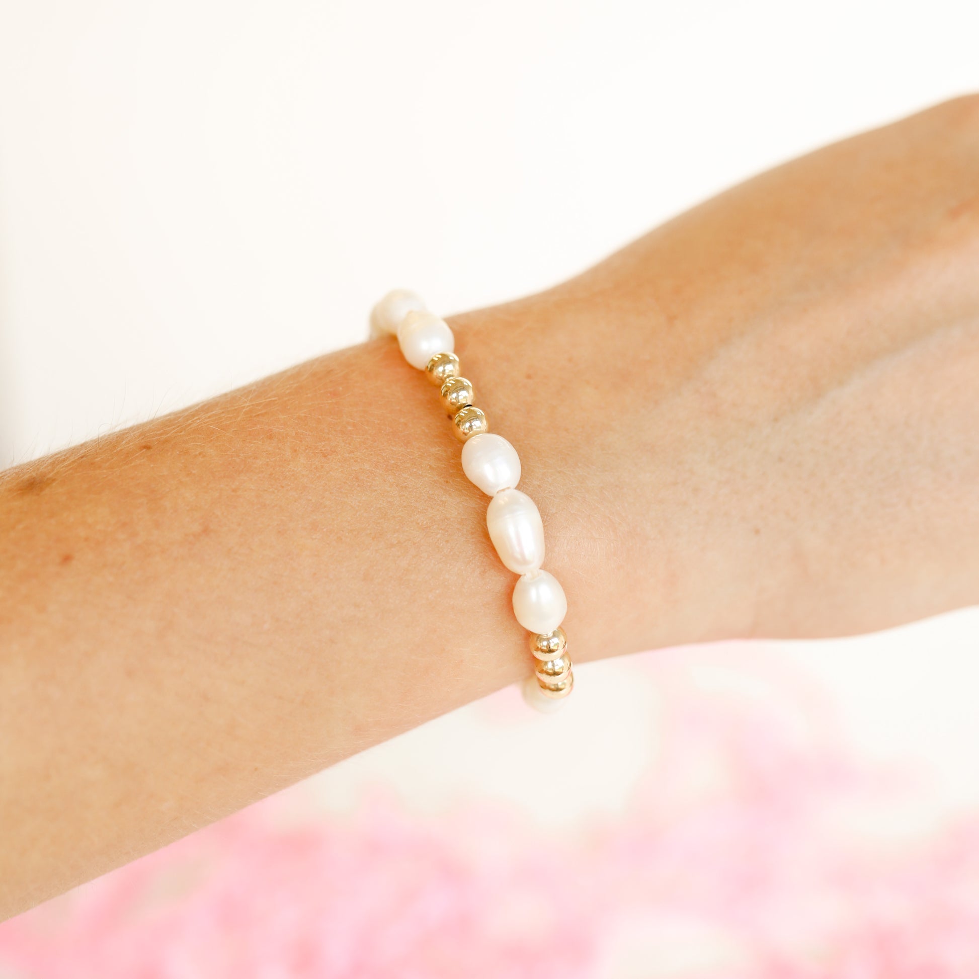 Willow Pearl Bracelet in Gold