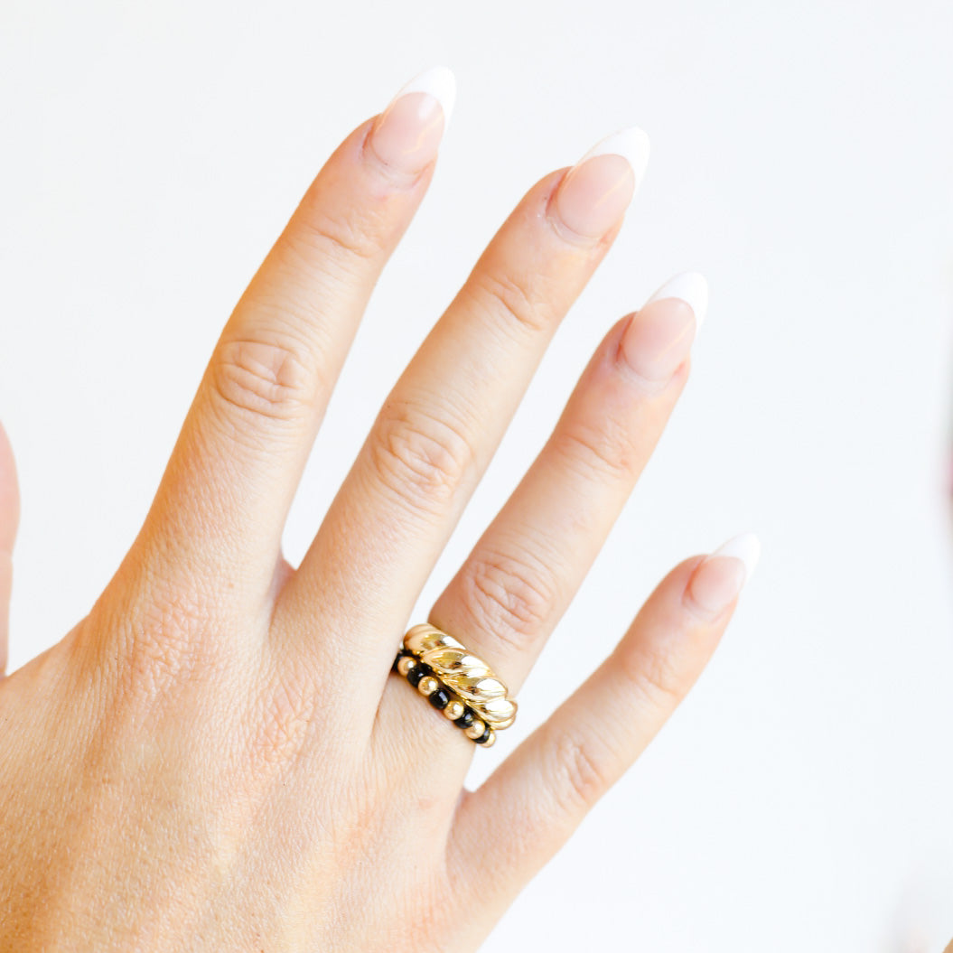The Poppi Ring in Black