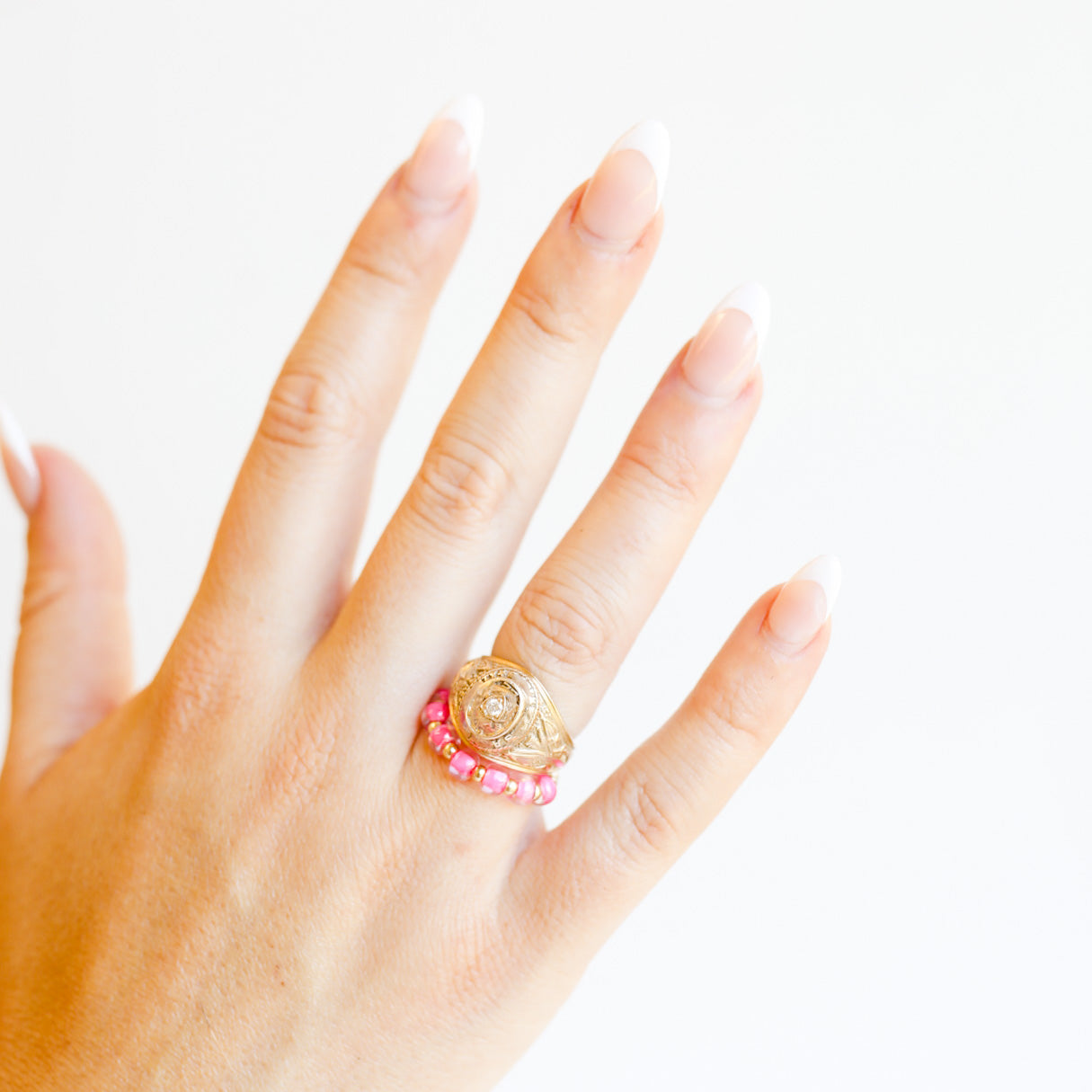 The Poppi Ring in Hot Pink