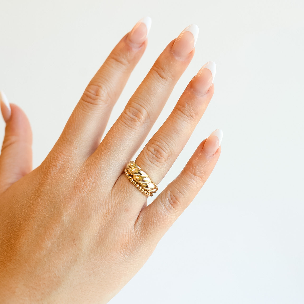 Lexi 2MM Beaded Band Ring in Gold