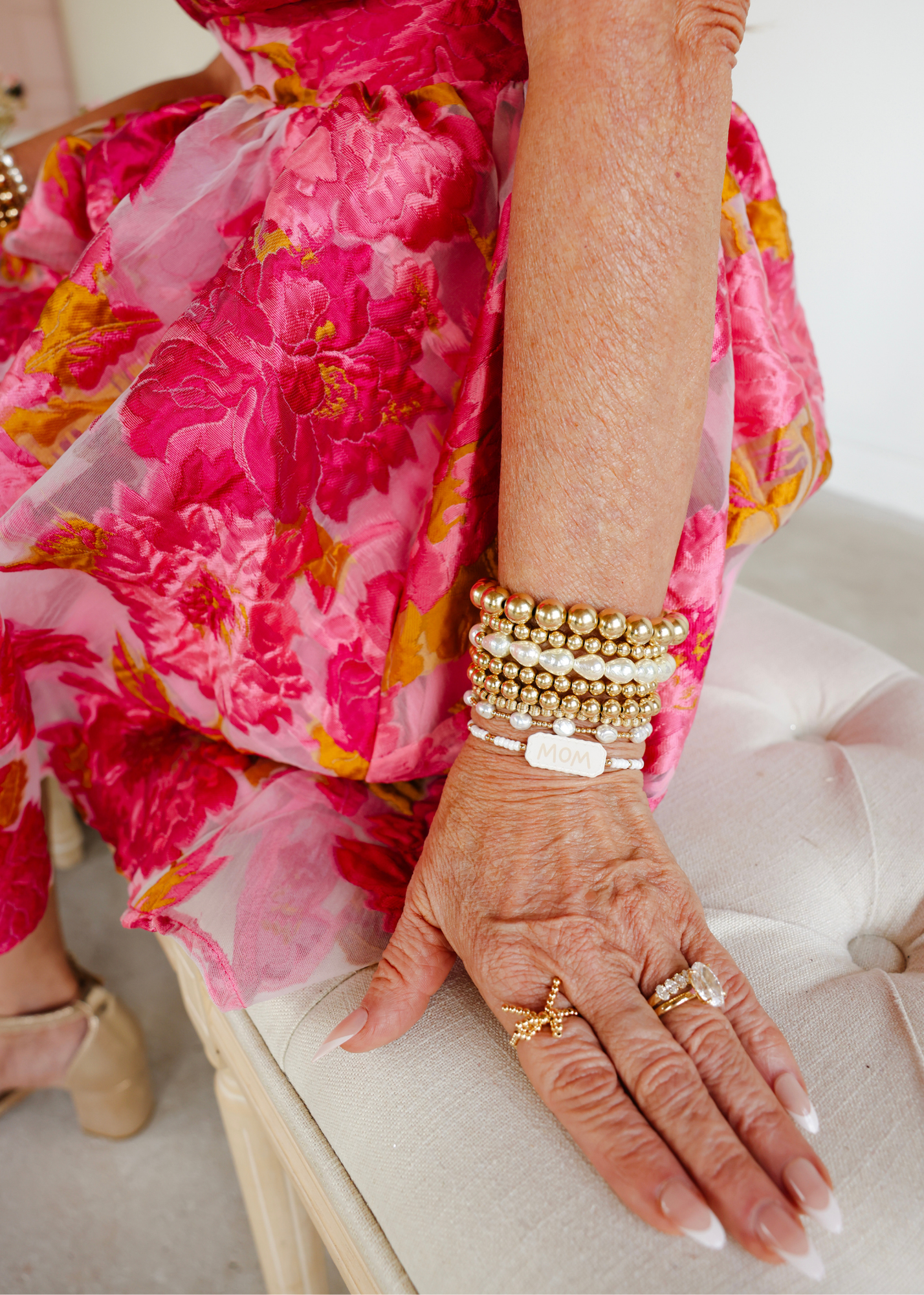 Mom Bracelet on Color